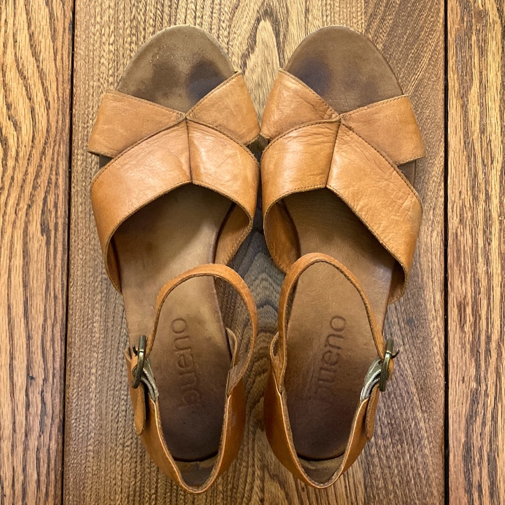 Bueno Leather Sandals